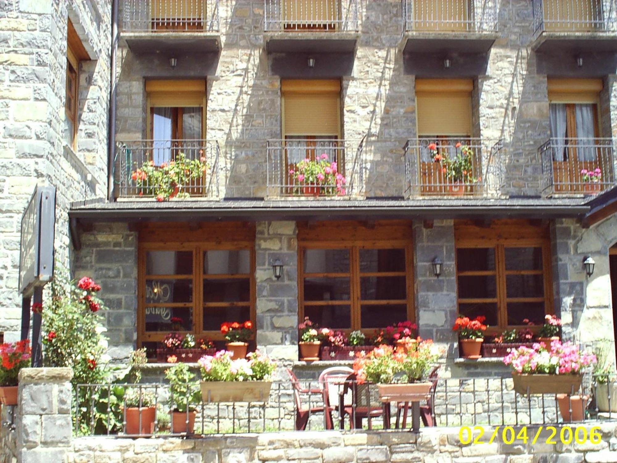 Gabarre Hotel Брото Екстериор снимка